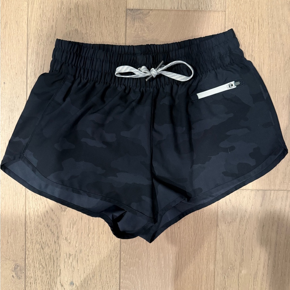 Vuori Black Camouflage Athletic Shorts- Excellent Condition